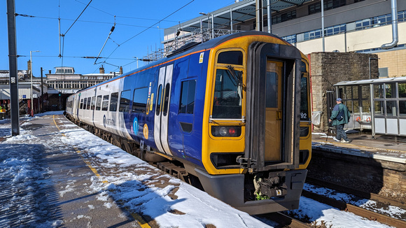 Class 158 (158792) - Keighley