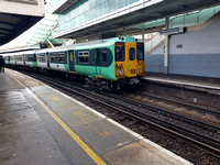 Class 455/8 (455 833) at Clapham Junction