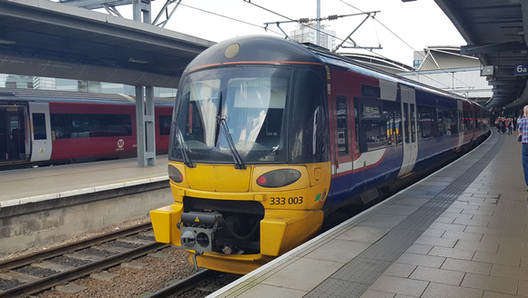 Class 333 (333 003) - Leeds