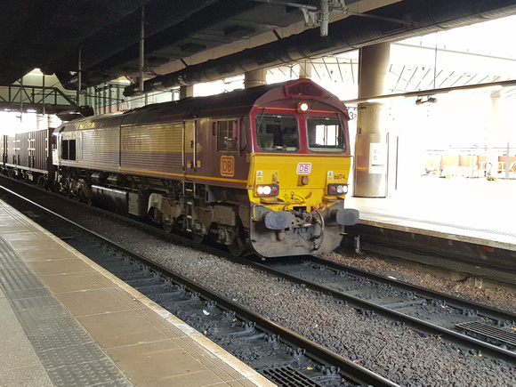 Class 66 (66 174) - Manchester Victoria