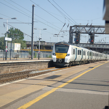 Class 700 (700 034) - Bedford