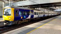 Class 323 (323 230) - Manchester Piccadilly