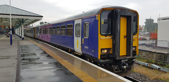 Class 153 + 155 (153 331 + 155 342) - Bridlington