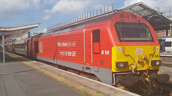 Class 67 (67 010) + DVT (82 229) - Crewe