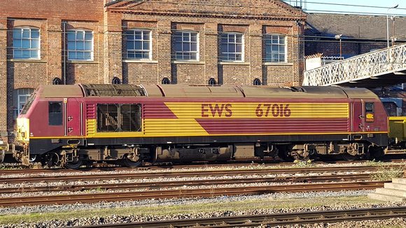 Class 67 (67 016) - Doncaster